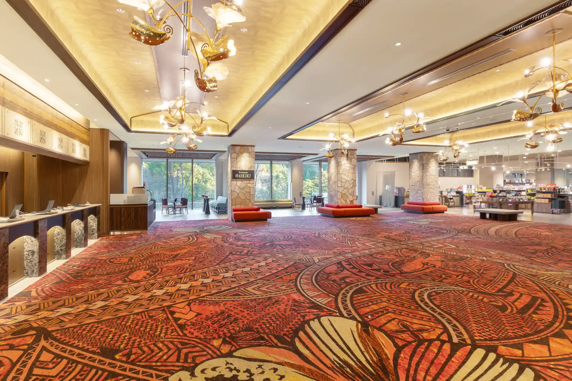 hawaiians Tower 内観