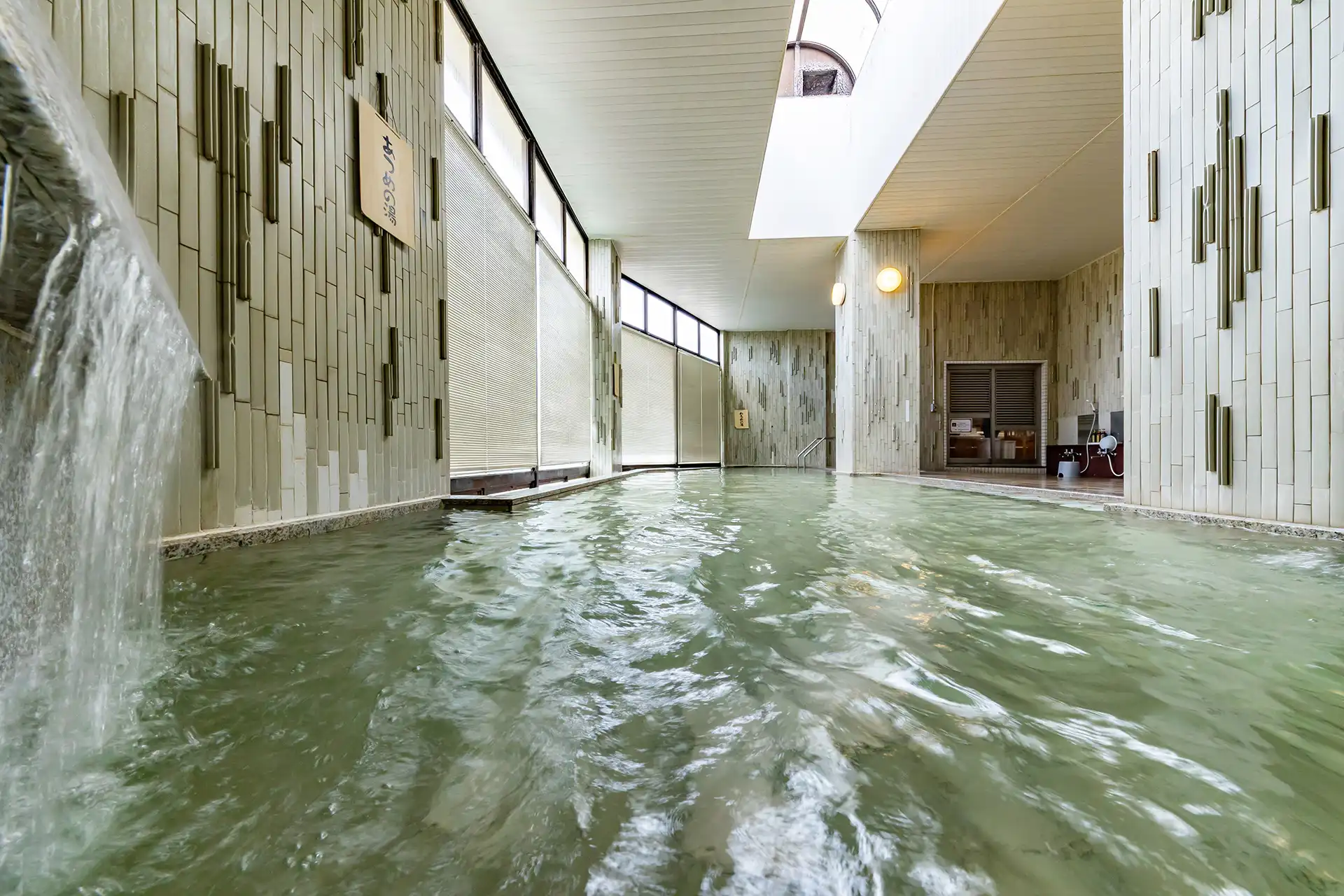 中央館6階 大浴場「湯の岳」