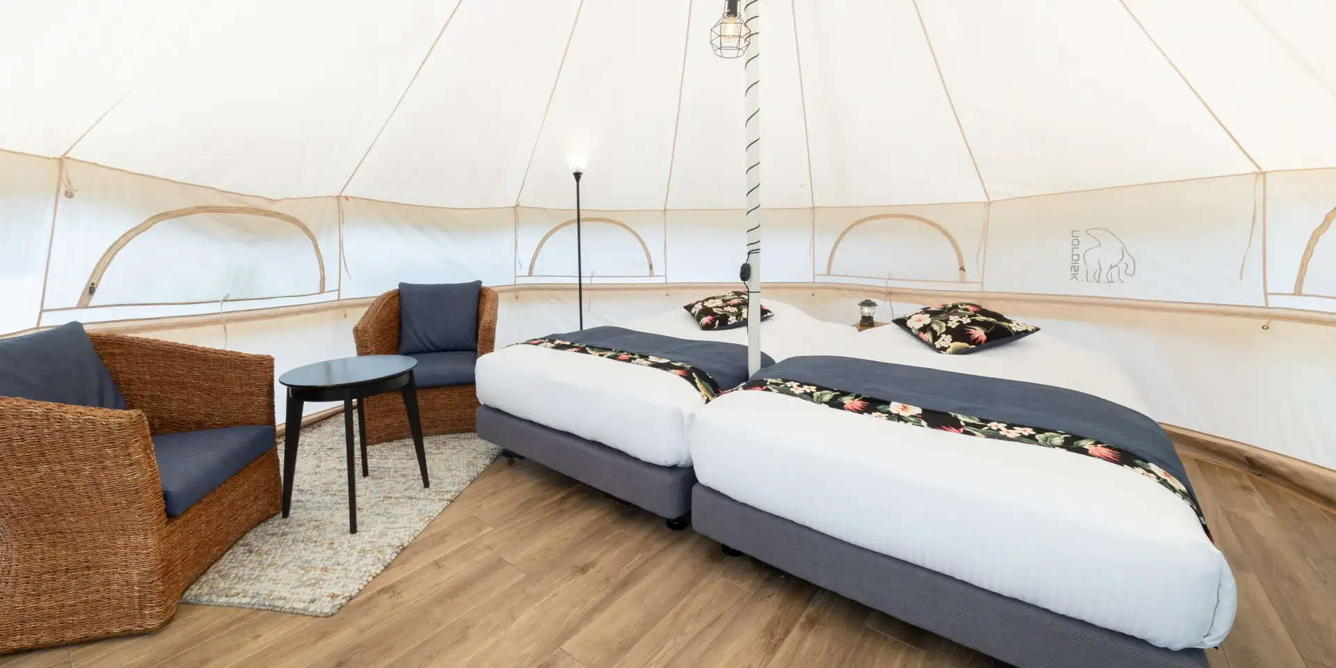 ハワイアンズテント（禁煙）