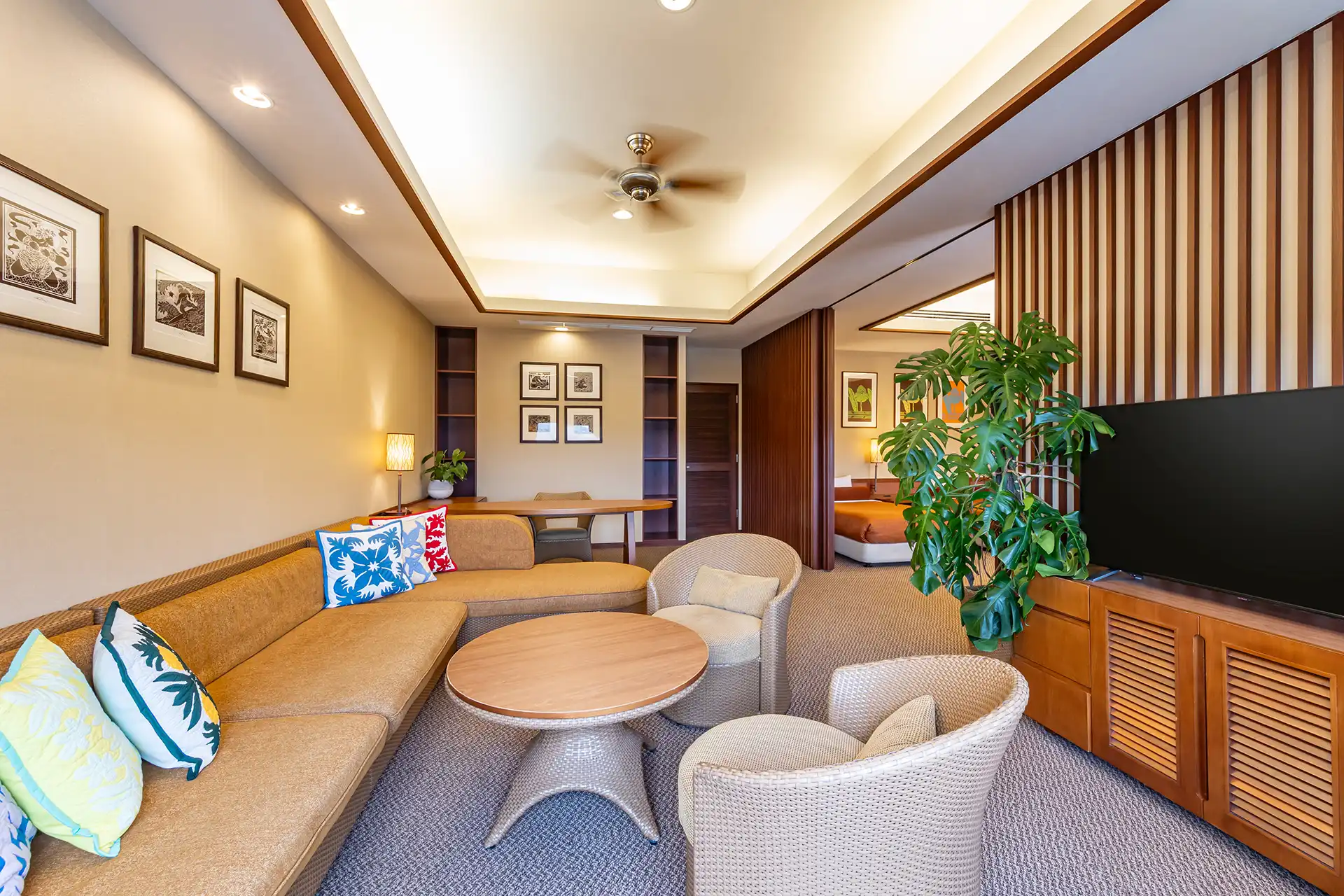 ジュニアスイート