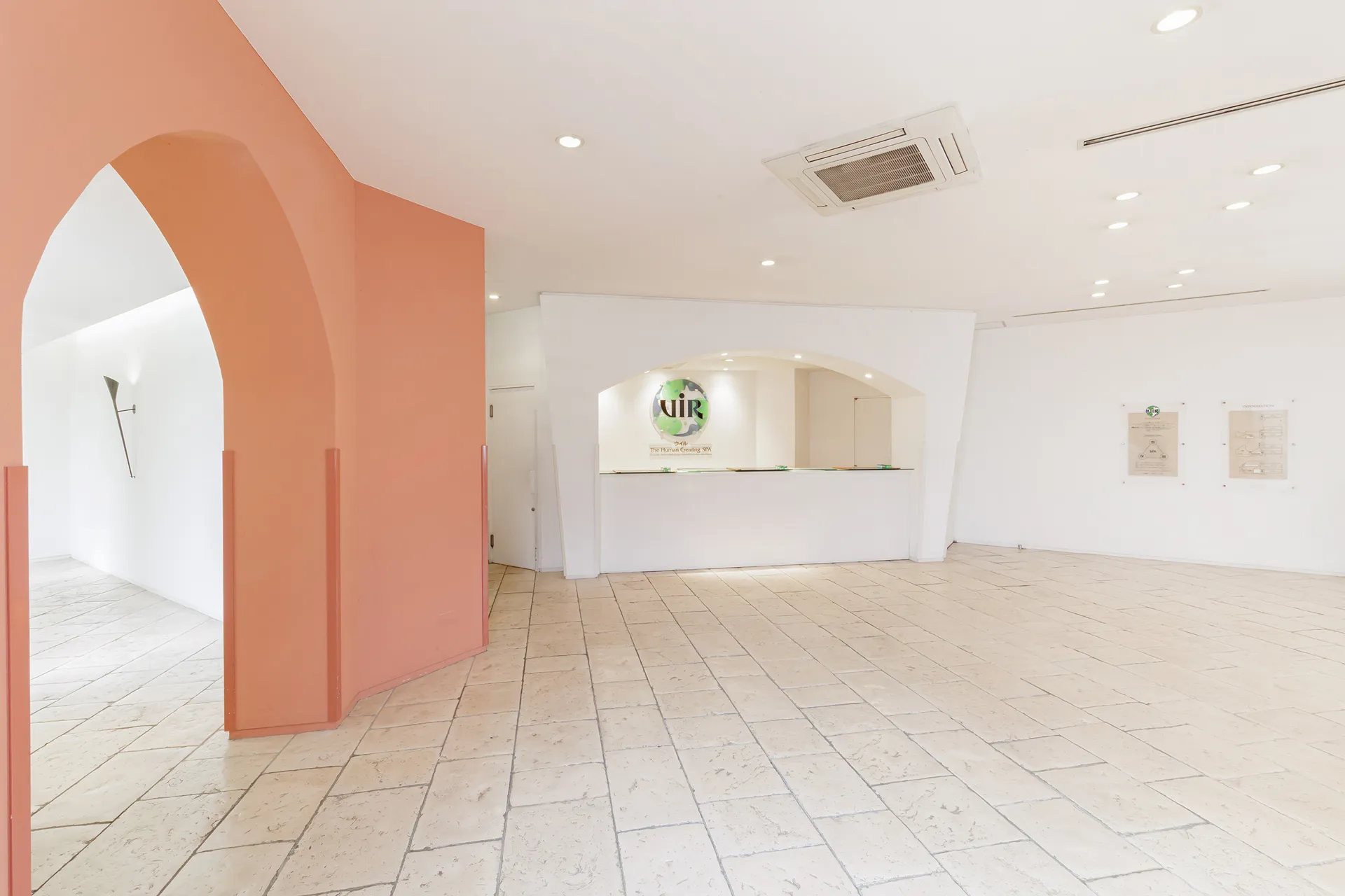 virport Tower 内観