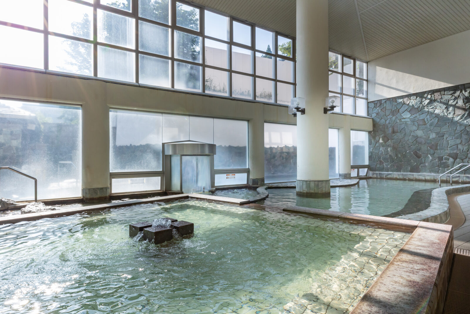 Hot Spring Large Bath Palace