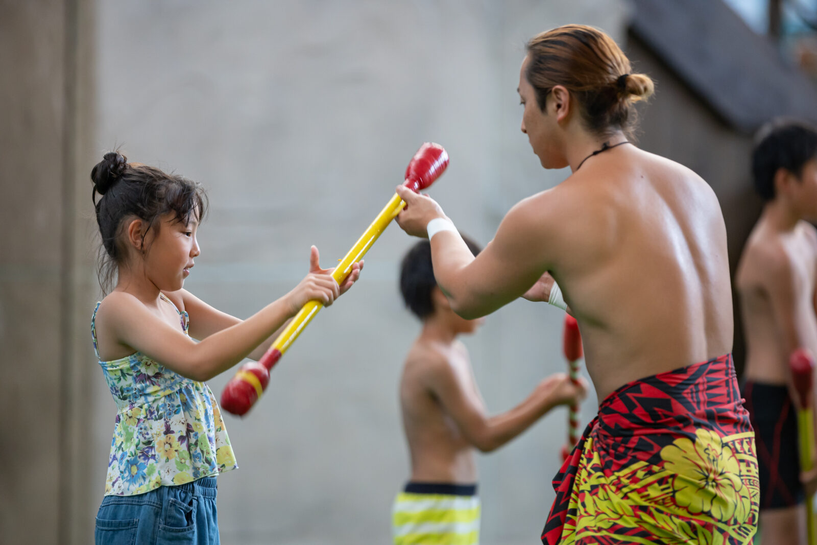 チャレンジ！ファイヤーナイフダンス！