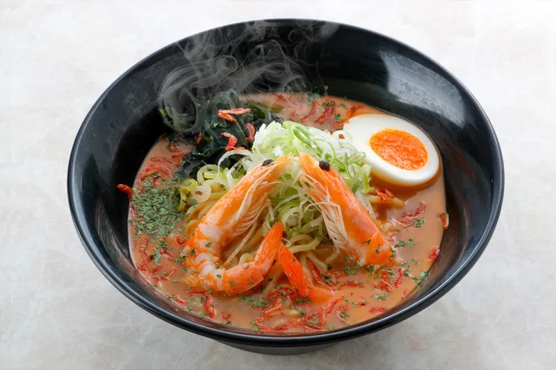 南国ラーメン（えび風味サイミン仕立て）