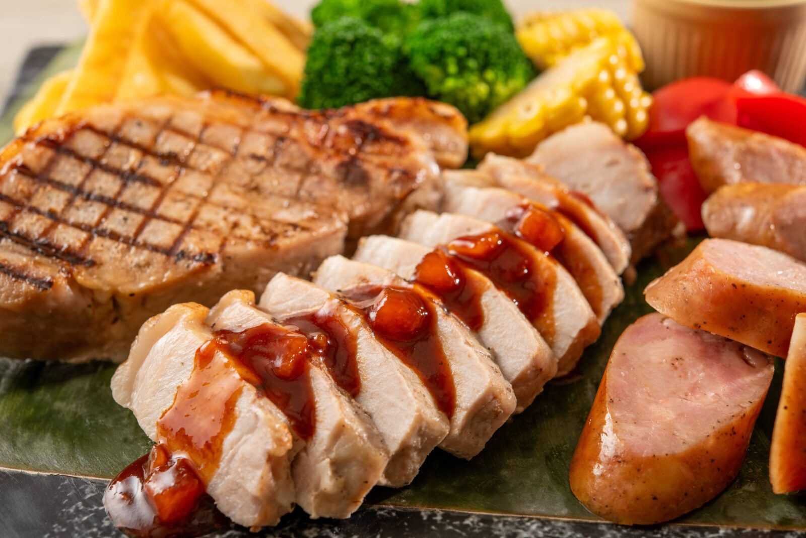 麓山高原豚とソーセージのグリル