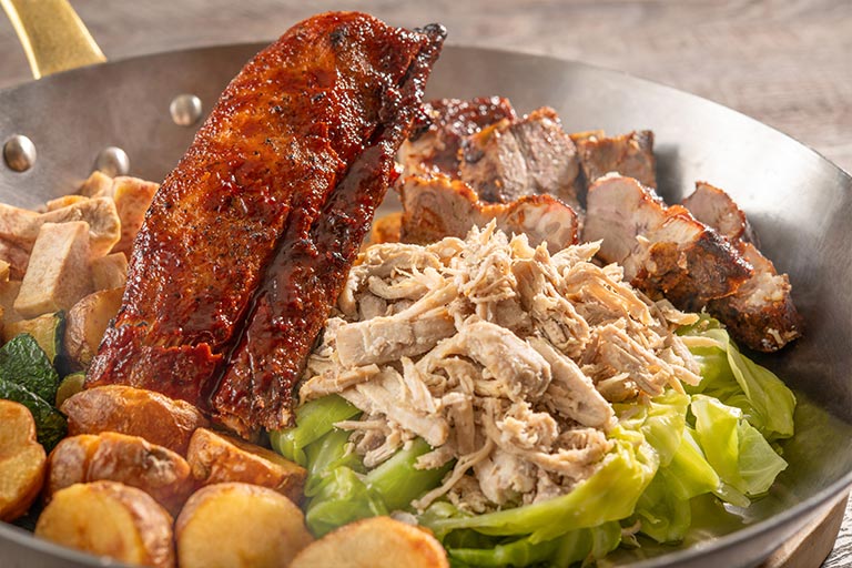 Baby back ribs / Cajun pork and kalua pork with cabbage