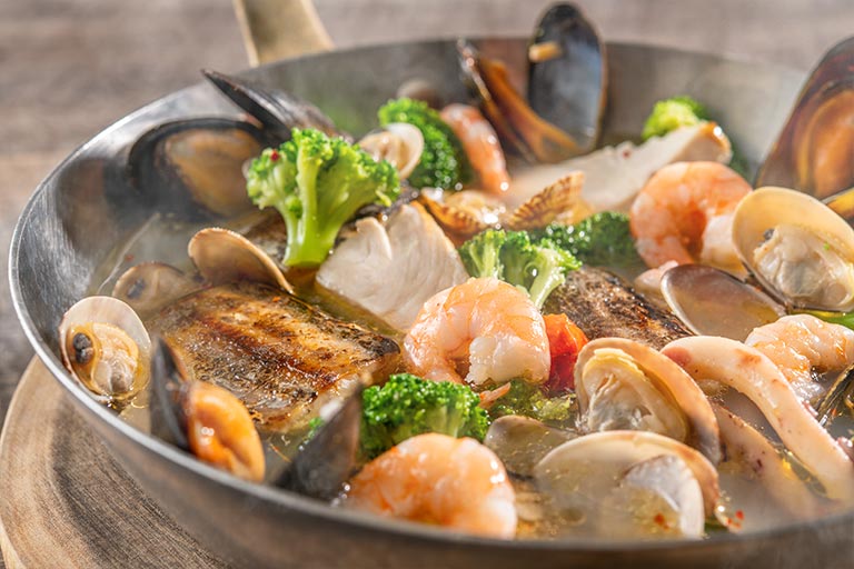 Mahi-mahi and hairtail fish acqua pazza