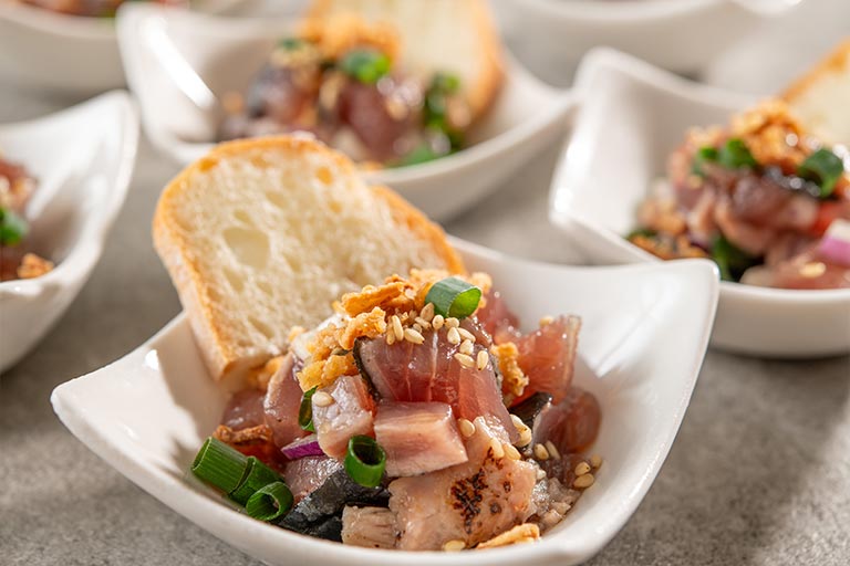 Smoked bonito spicy poke